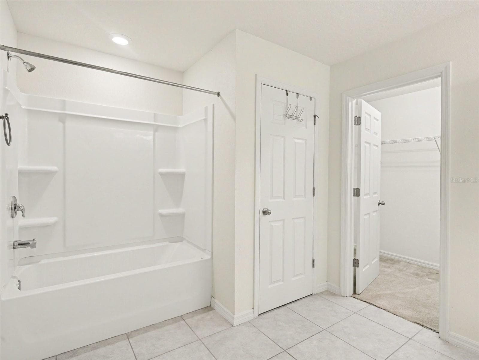 Single Family Residence at 10439 LAGUNA PLAINS DR, RIVERVIEW, photo 22 of 53