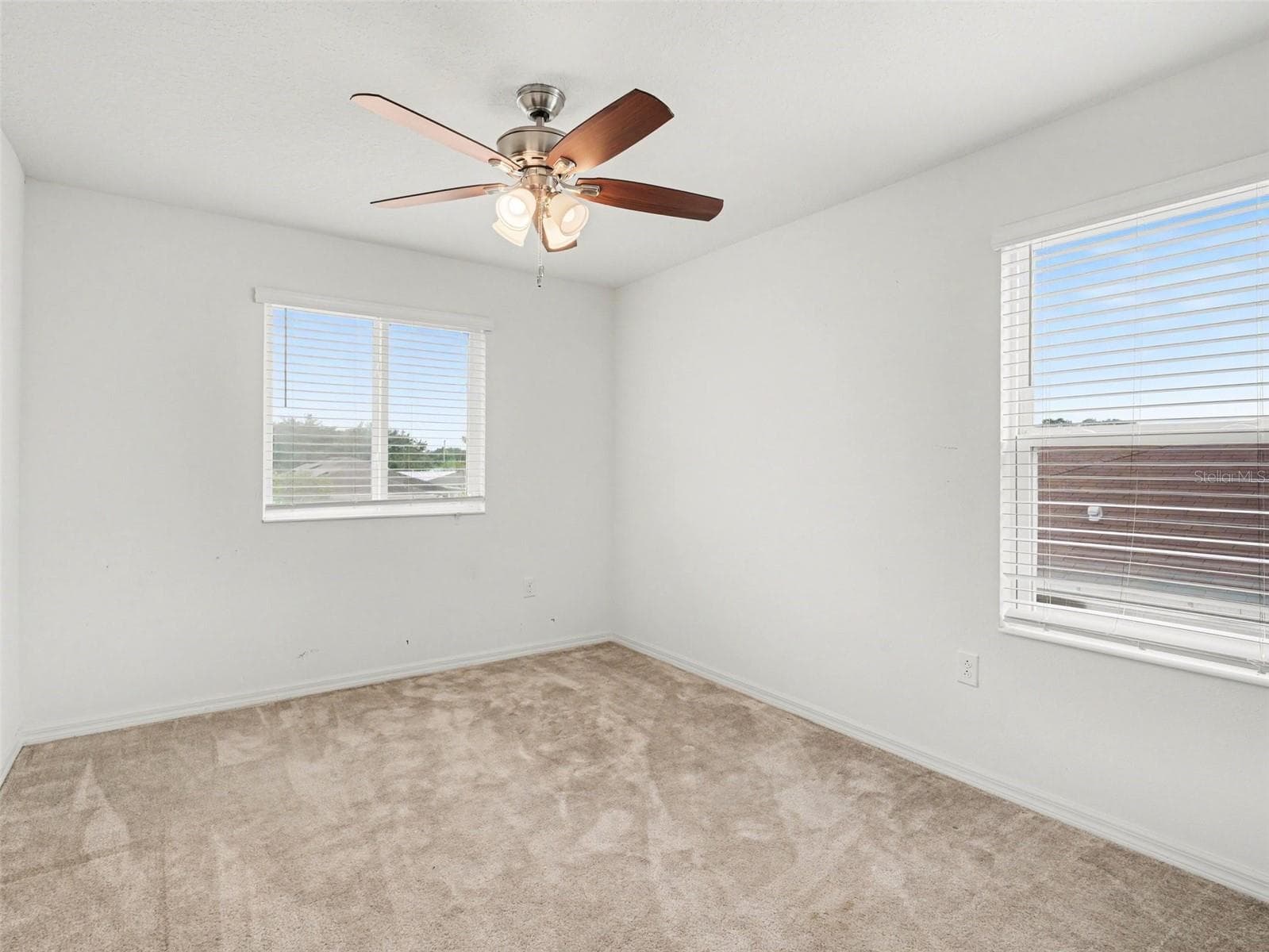 Single Family Residence at 10439 LAGUNA PLAINS DR, RIVERVIEW, photo 26 of 53