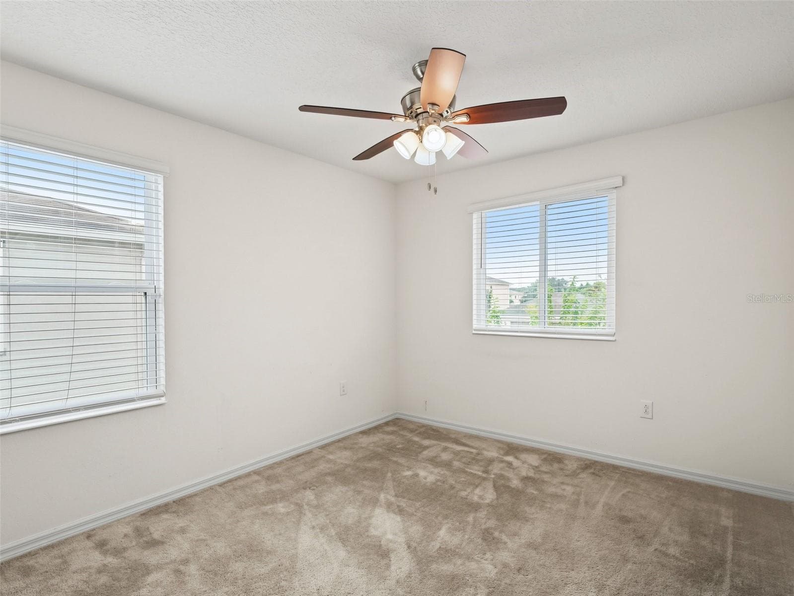 Single Family Residence at 10439 LAGUNA PLAINS DR, RIVERVIEW, photo 32 of 53