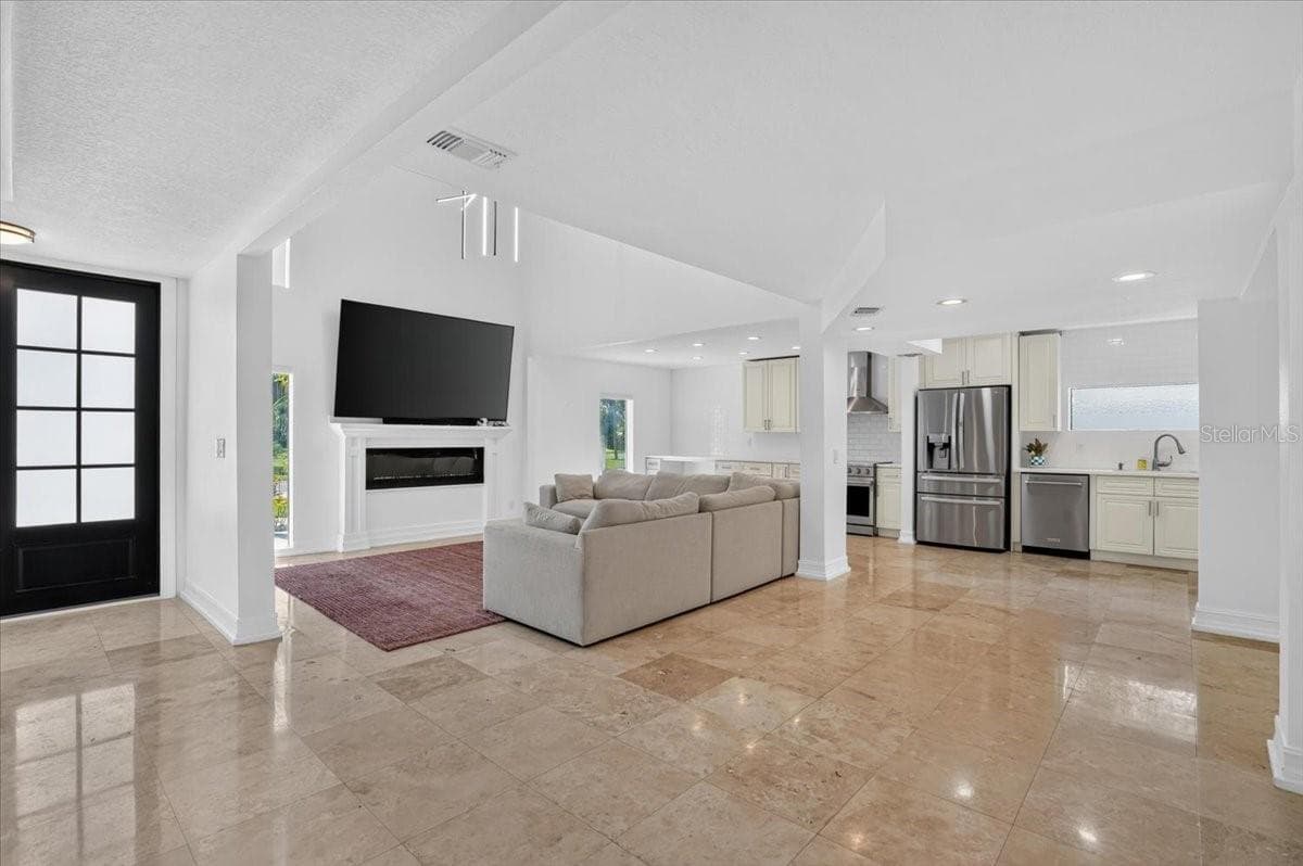 Single Family Residence at 1709 ANASTASIA WAY S, ST PETERSBURG, photo 5 of 51