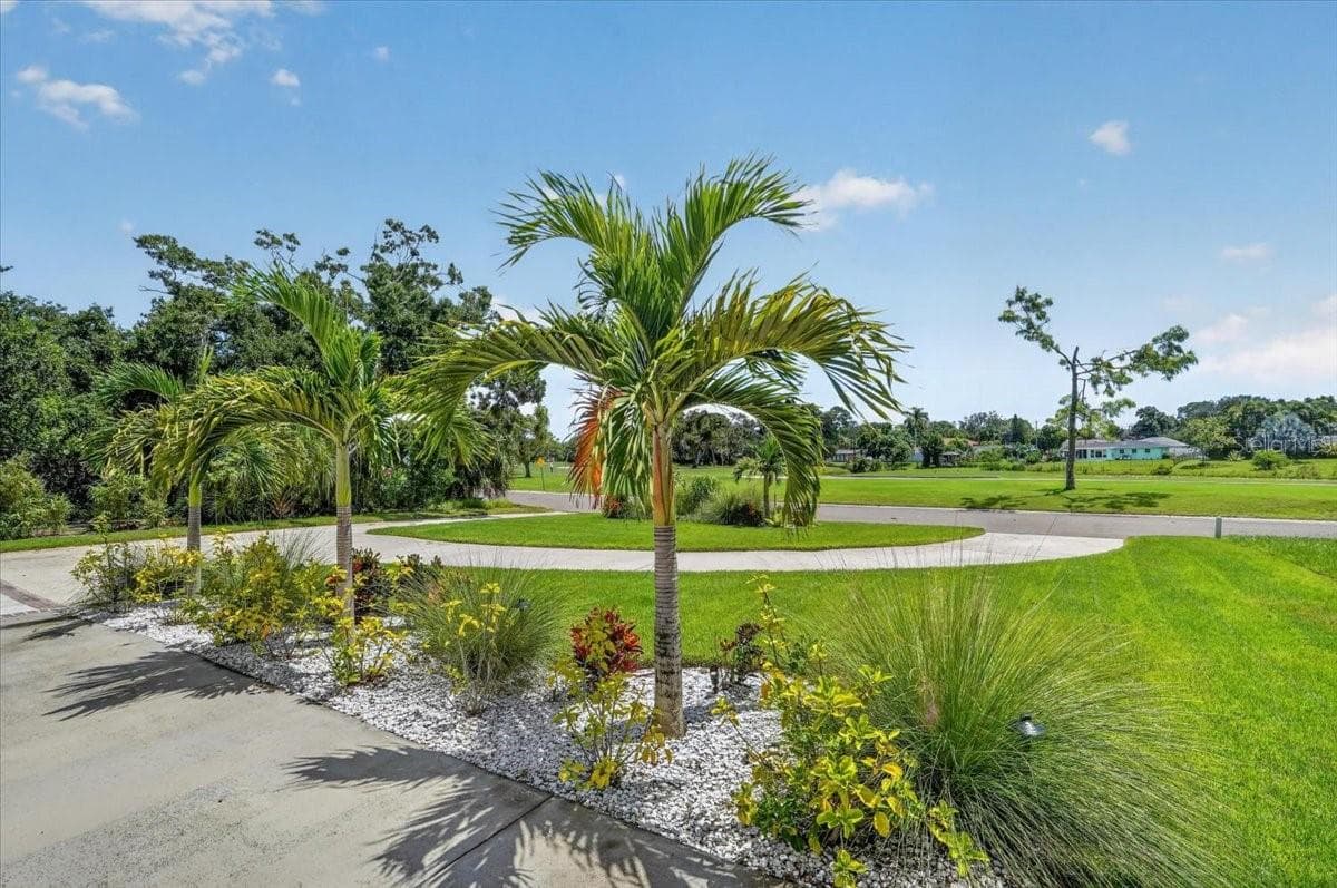 Single Family Residence at 1709 ANASTASIA WAY S, ST PETERSBURG, photo 10 of 51