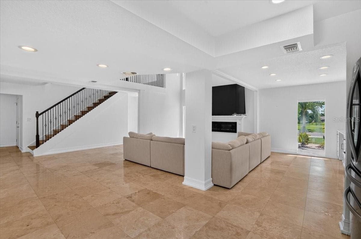 Single Family Residence at 1709 ANASTASIA WAY S, ST PETERSBURG, photo 22 of 51