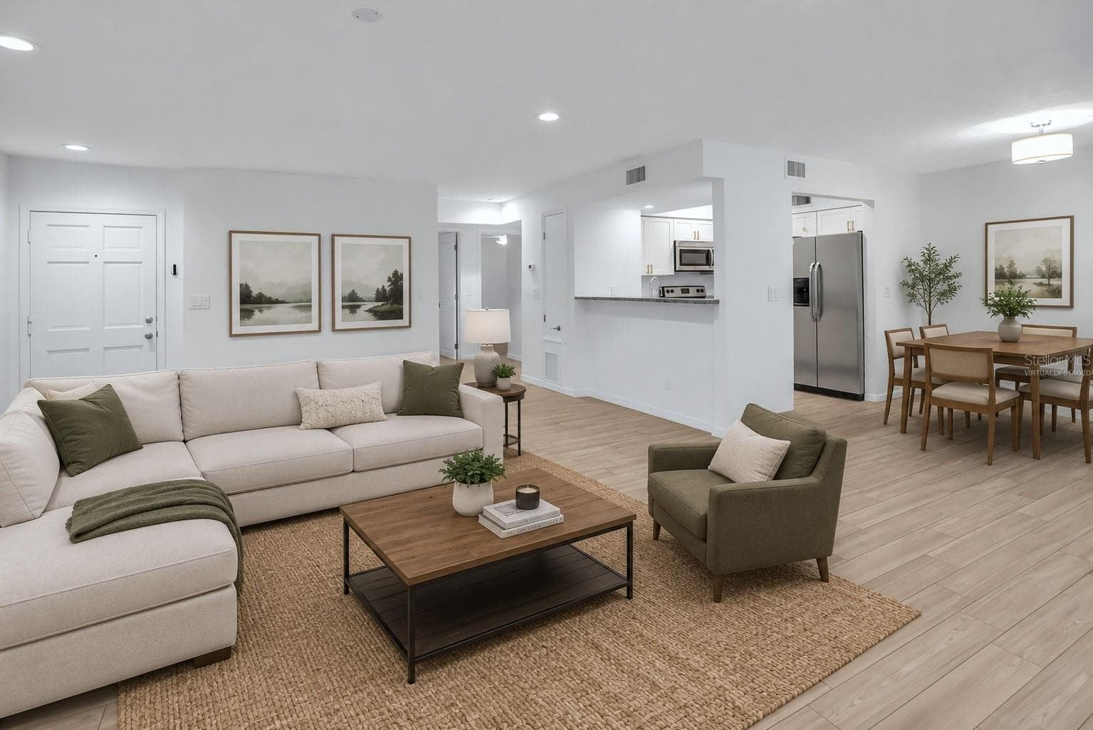 Virtually staged living space - 468 W PAR ST #468, ORLANDO