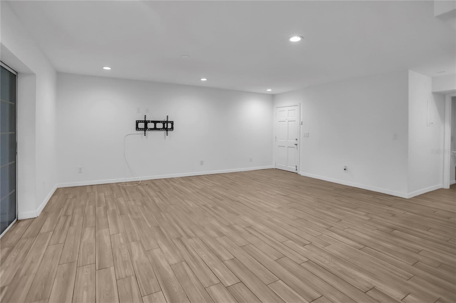 Condominium at 468 W PAR ST #468, ORLANDO, photo 3 of 28