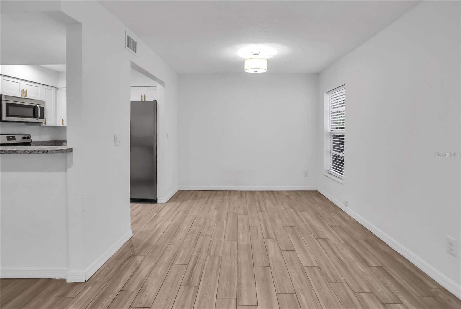 Condominium at 468 W PAR ST #468, ORLANDO, photo 7 of 28