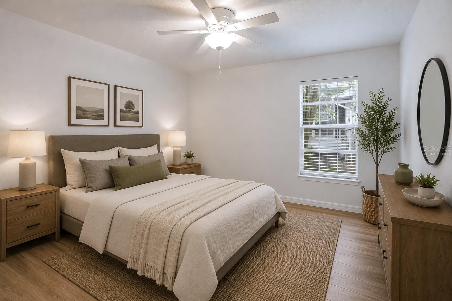 Virtually staged primary bedroom - 468 W PAR ST #468, ORLANDO