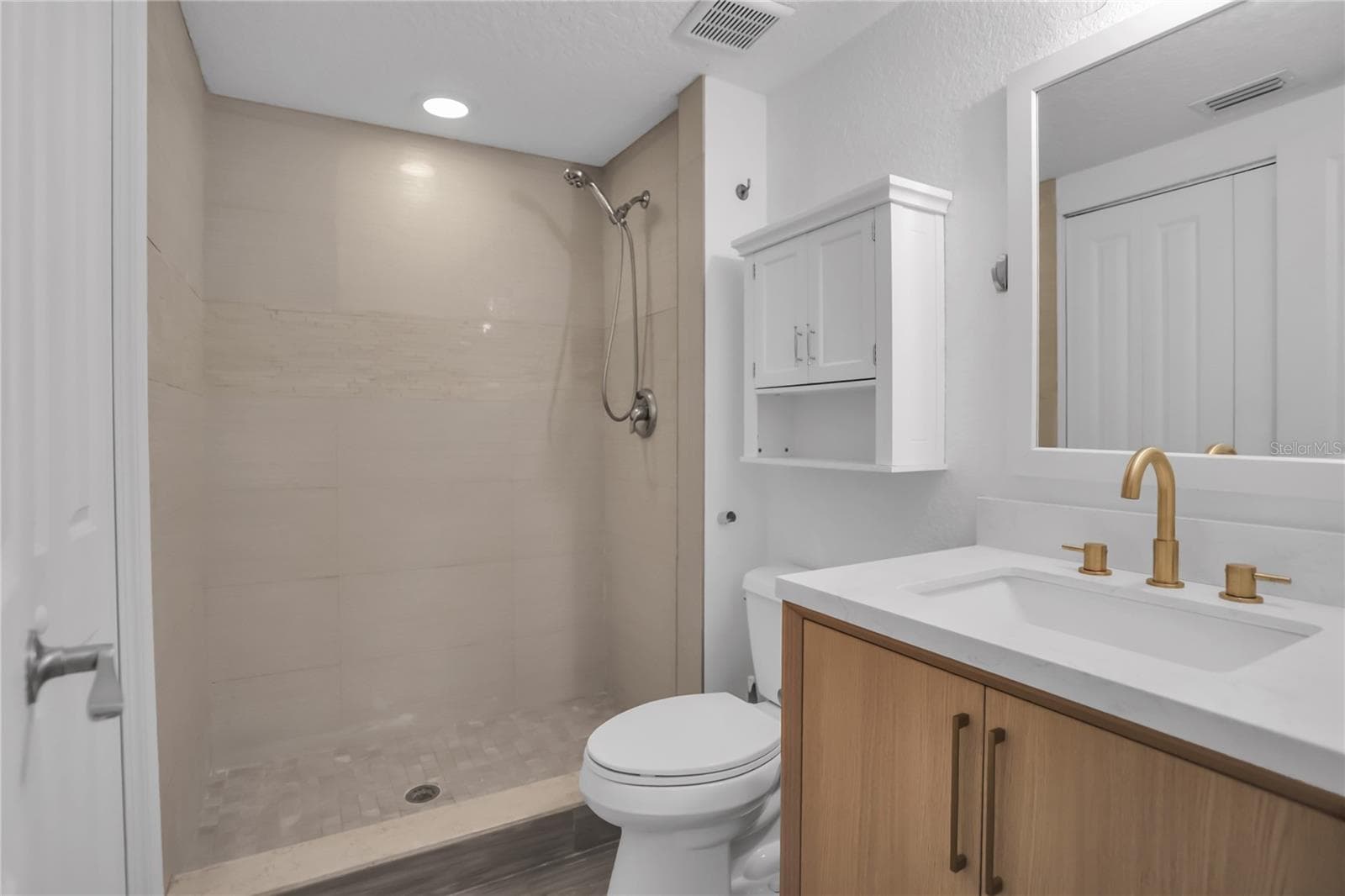 Condominium at 468 W PAR ST #468, ORLANDO, photo 13 of 28