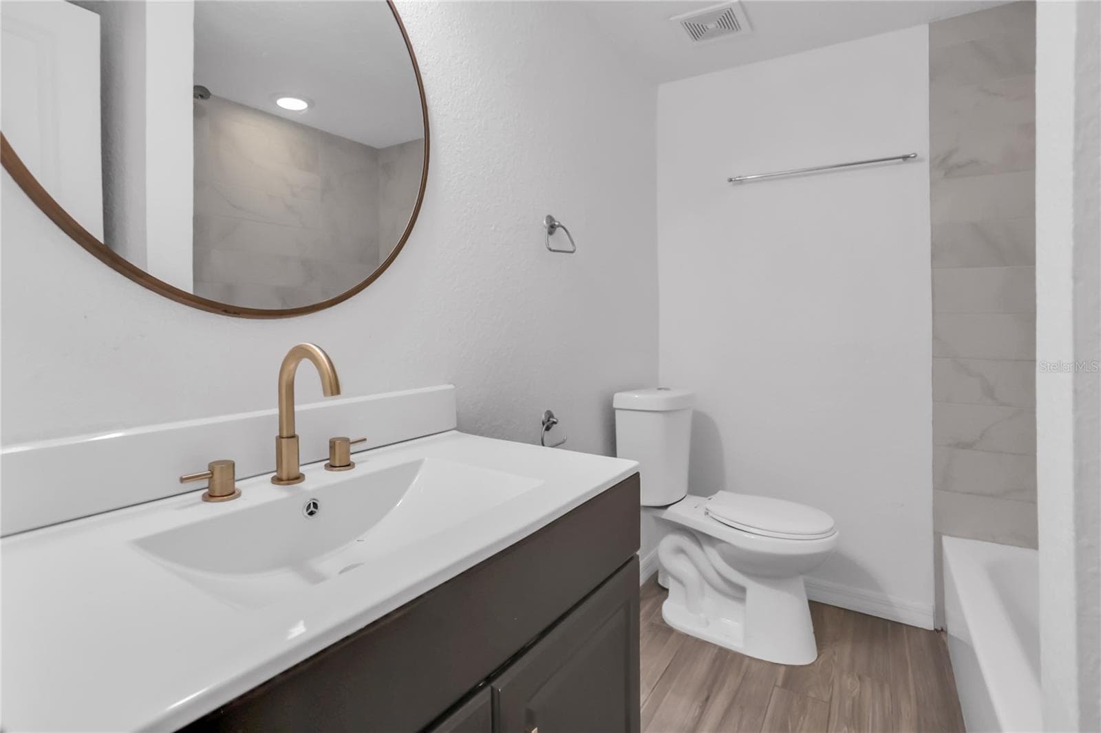 Condominium at 468 W PAR ST #468, ORLANDO, photo 17 of 28