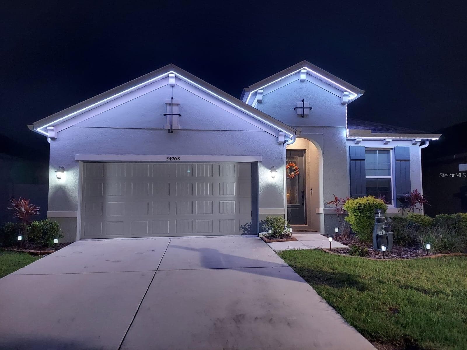 Single Family Residence at 34208 EVERGREEN HILL CT, WESLEY CHAPEL, photo 2 of 46