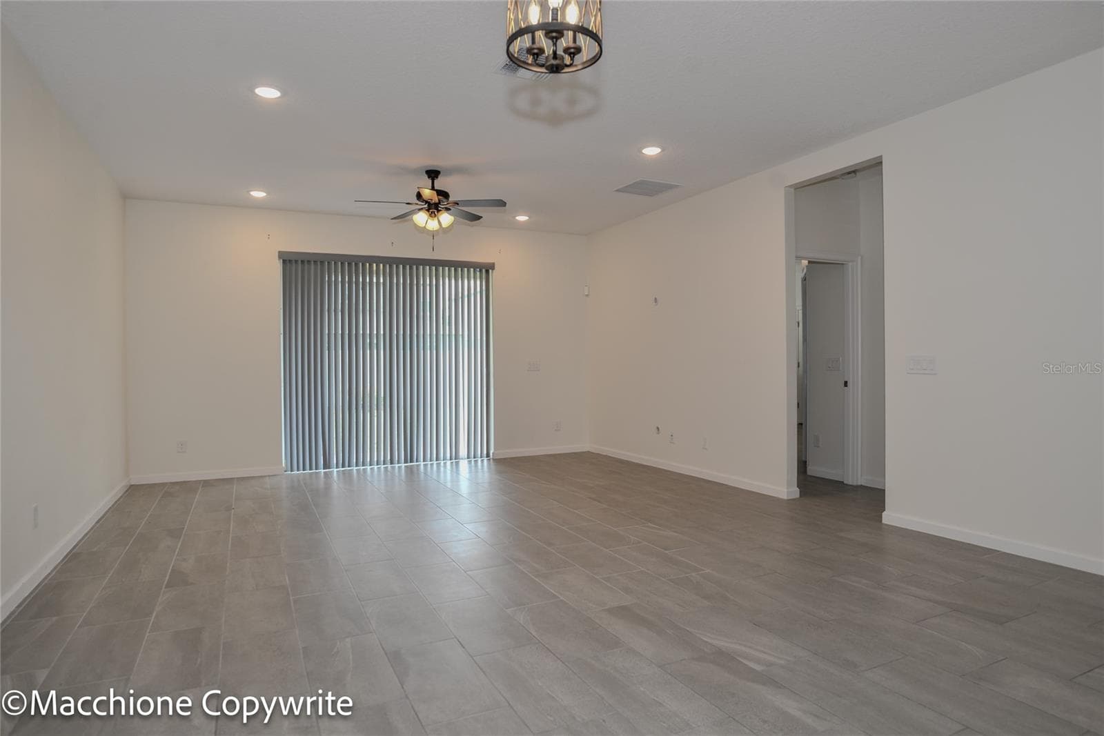 Single Family Residence at 640 FORTUNA DR, DAVENPORT, photo 6 of 15