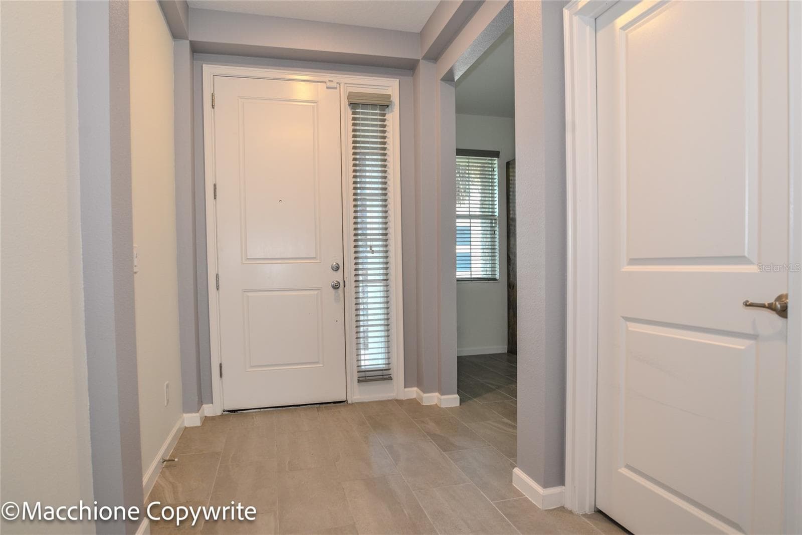 Single Family Residence at 640 FORTUNA DR, DAVENPORT, photo 7 of 15