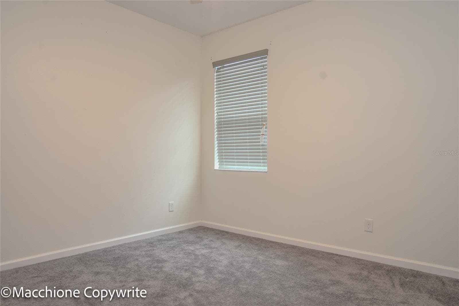 Single Family Residence at 640 FORTUNA DR, DAVENPORT, photo 11 of 15
