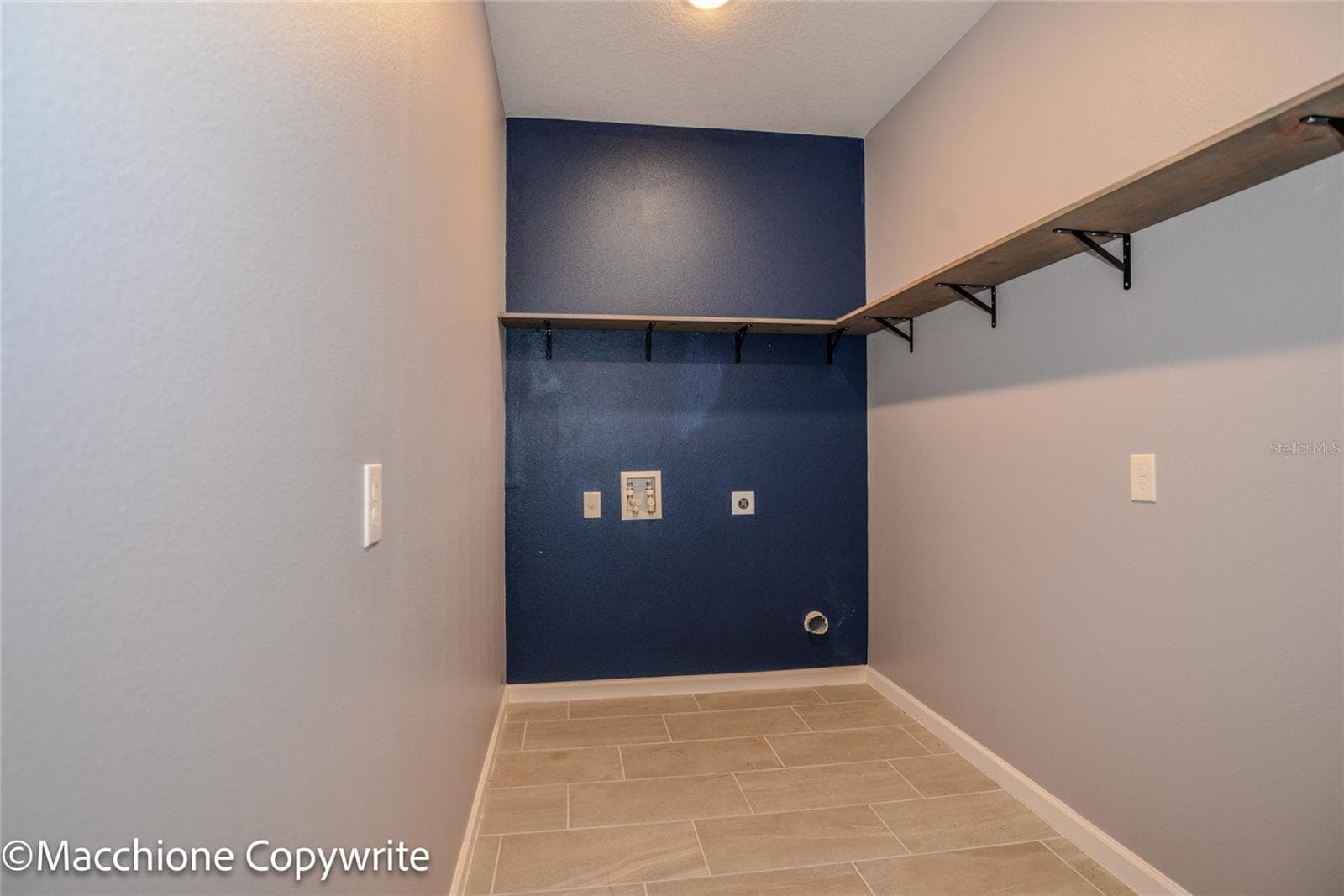 Single Family Residence at 640 FORTUNA DR, DAVENPORT, photo 14 of 15