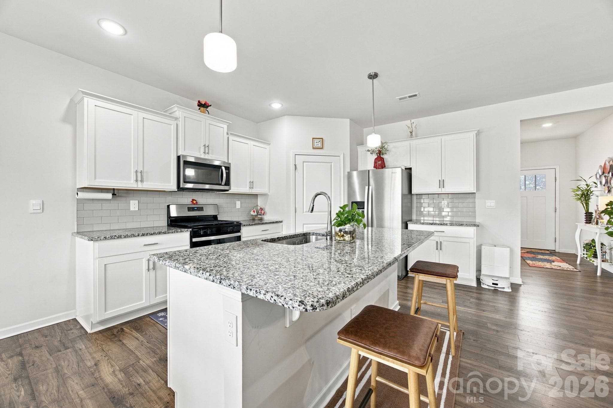 Single Family Residence at 9482 Ketchum Drive, Gastonia, photo 10 of 44