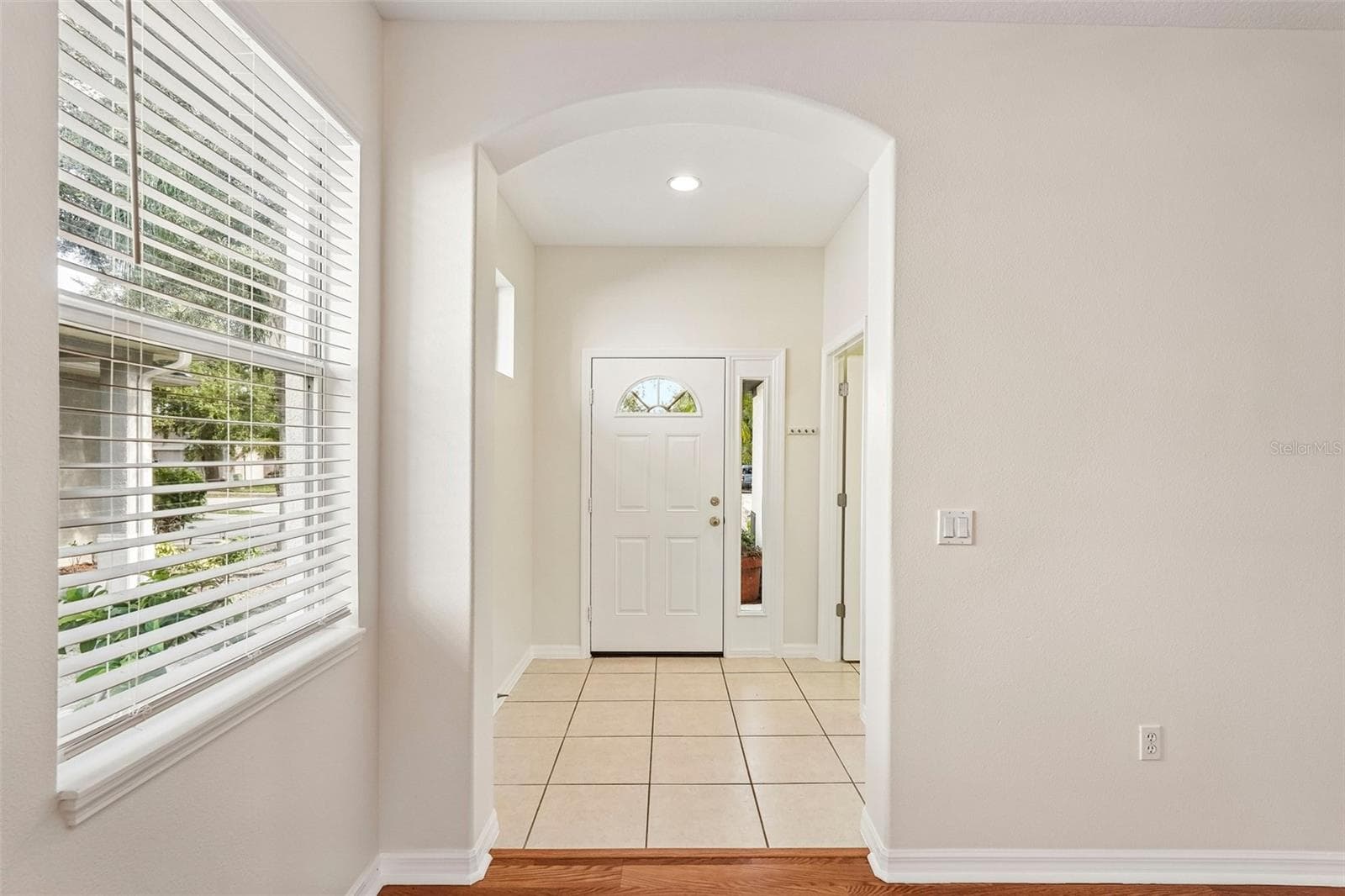 Single Family Residence at 1468 DARYL DR, SARASOTA, photo 6 of 29