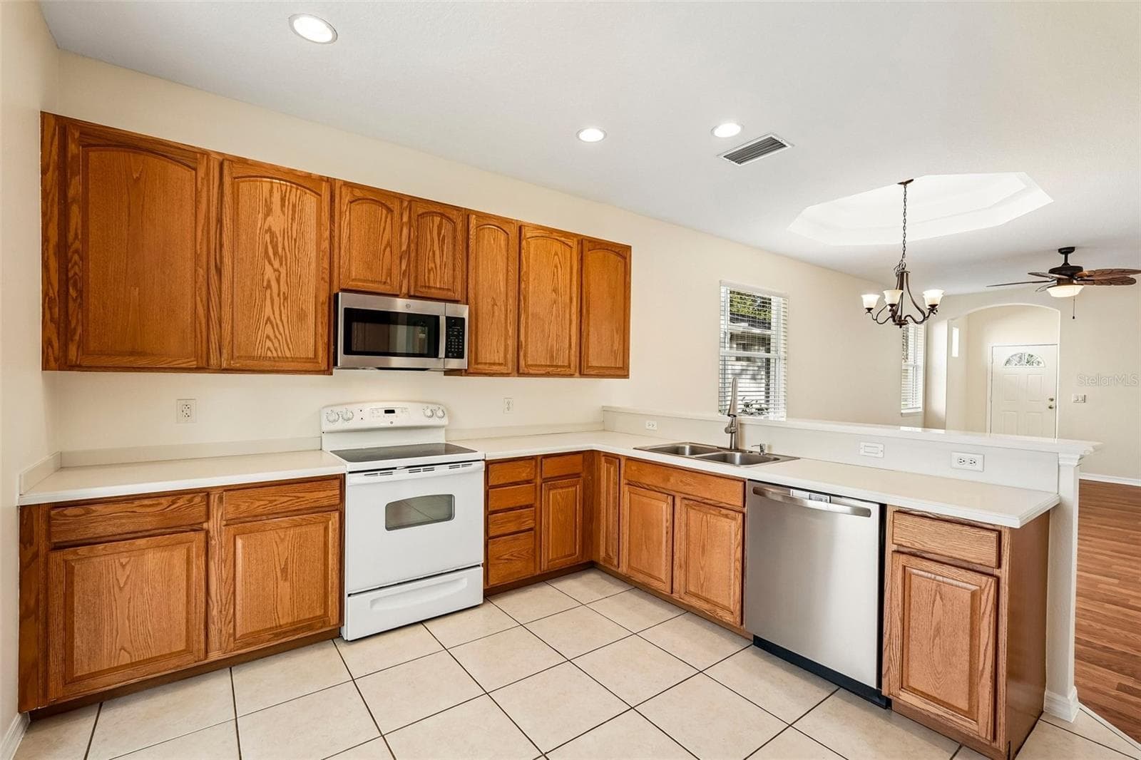 Single Family Residence at 1468 DARYL DR, SARASOTA, photo 11 of 29