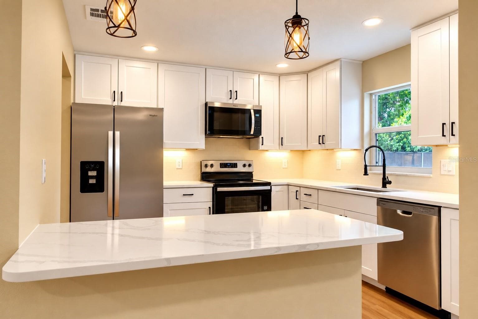 Single Family Residence at 412 62ND ST NW, BRADENTON, photo 6 of 25
