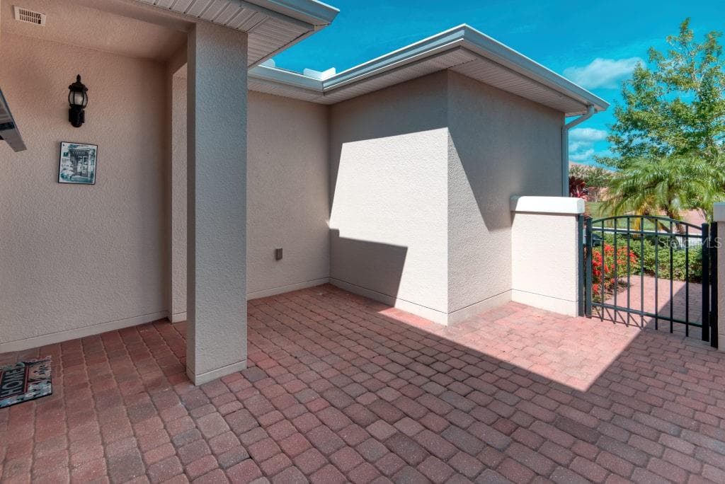 Brick Paved Courtyard - 3432 FALLBROOK DR, POINCIANA