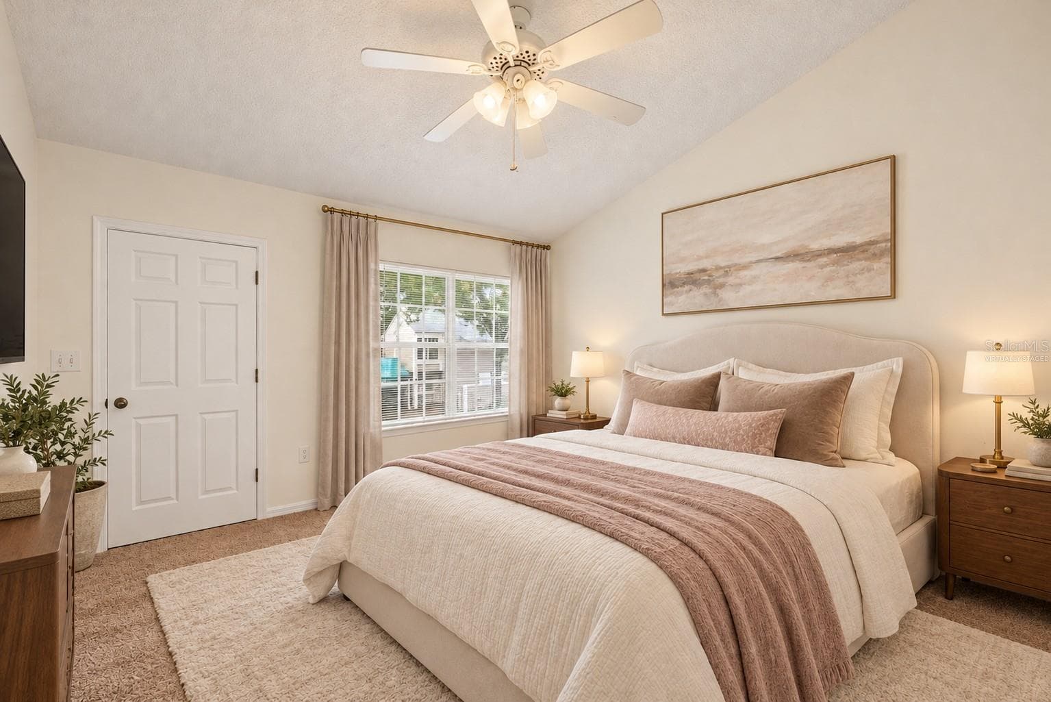 Virtually Staged or Enhanced - 6915 LAKEVIEW CT, TAMPA