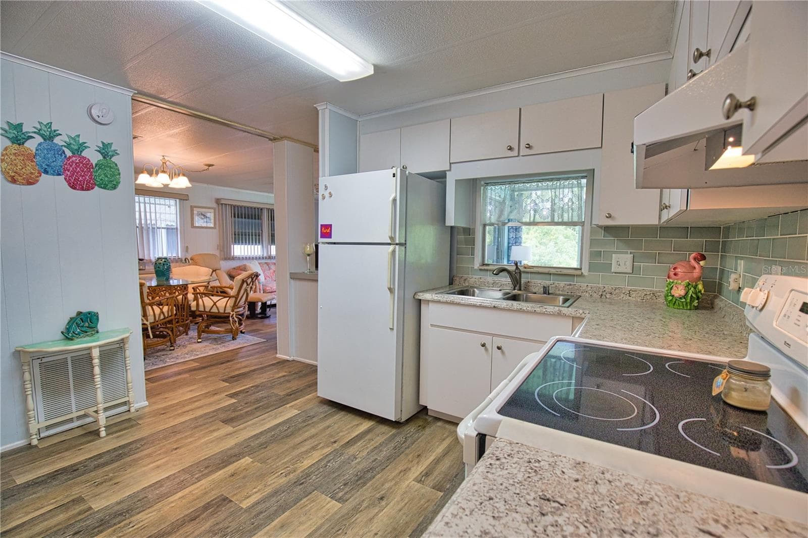 Manufactured Home at 236 N FIJI CIR, ENGLEWOOD, photo 16 of 45