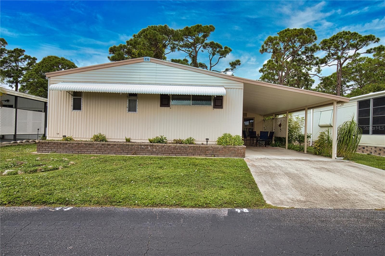 Manufactured Home at 236 N FIJI CIR, ENGLEWOOD, photo 27 of 45
