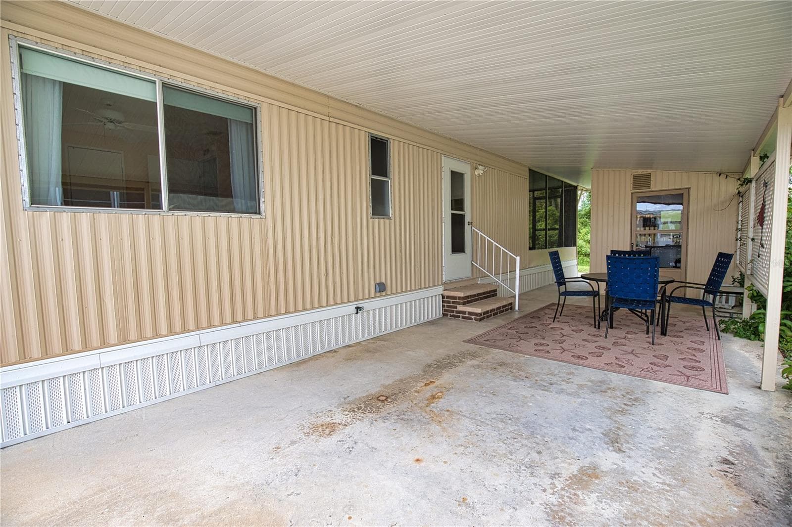 Manufactured Home at 236 N FIJI CIR, ENGLEWOOD, photo 40 of 45