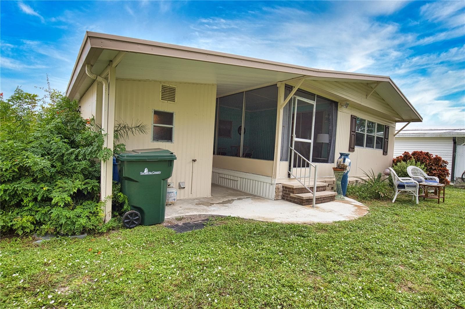 Manufactured Home at 236 N FIJI CIR, ENGLEWOOD, photo 43 of 45