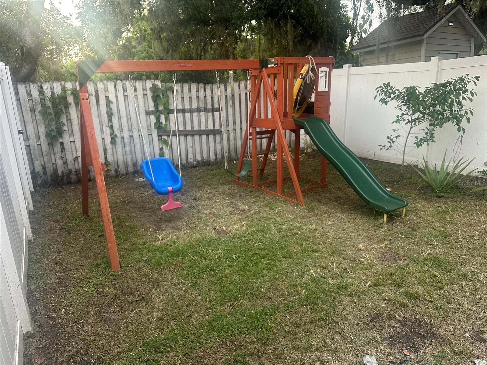 Backyard - 2325 28TH AVE E, PALMETTO