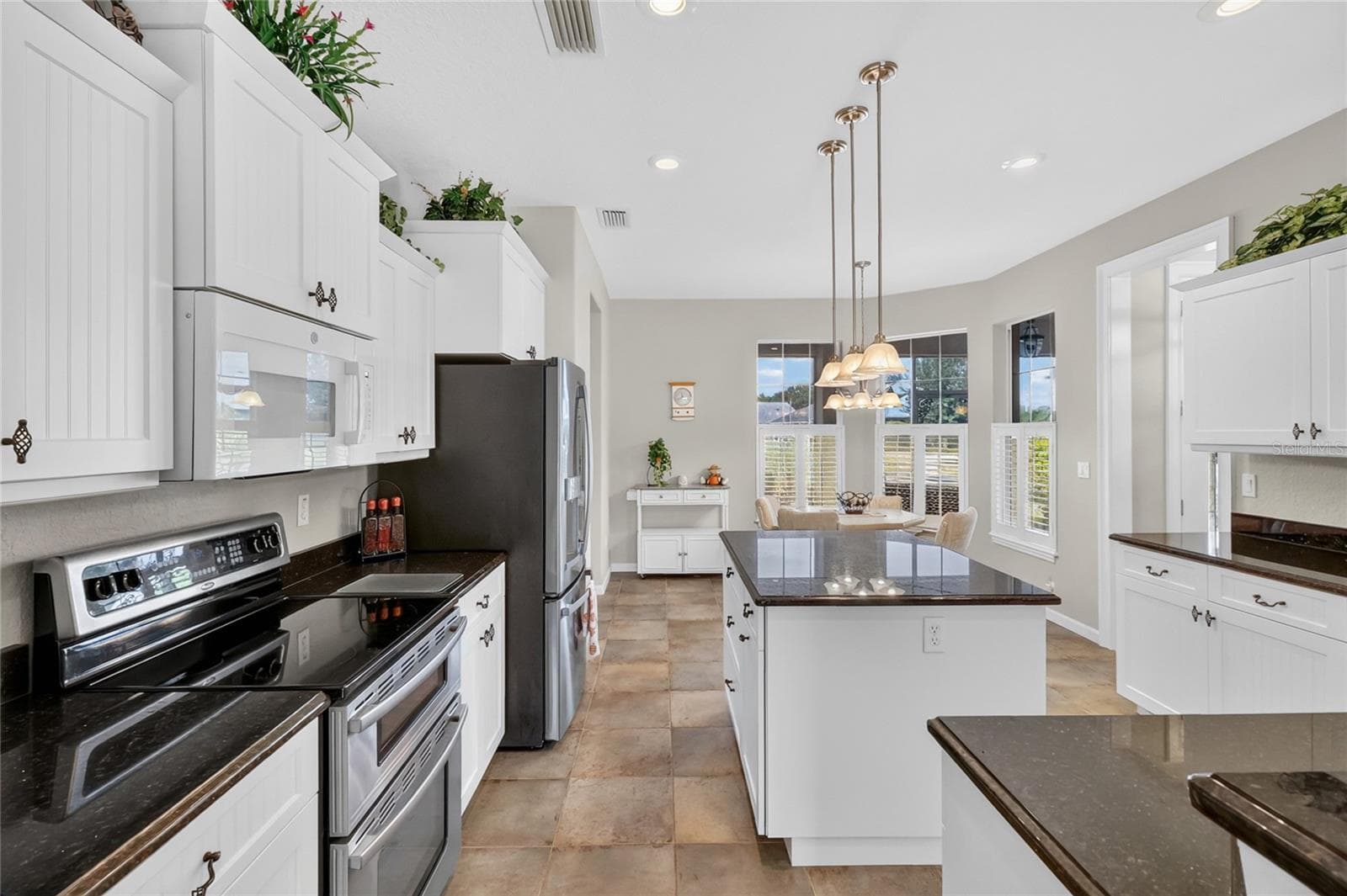 Kitchen - 4286 NORTH COURSE LN, AVON PARK