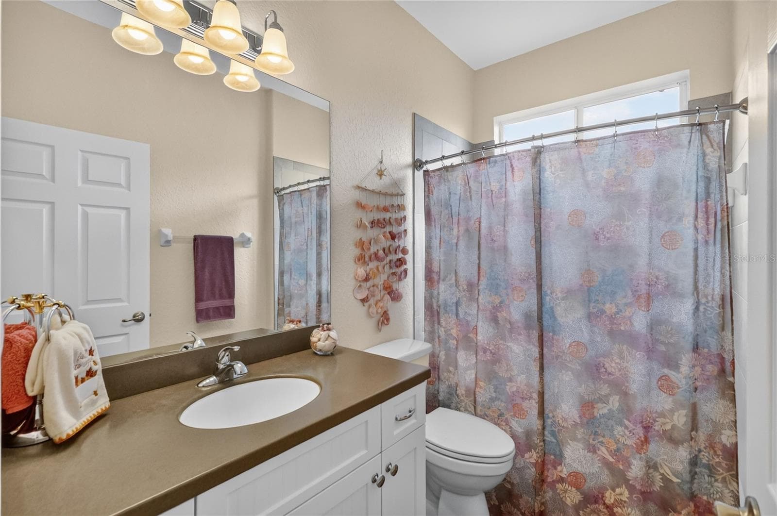 Guest Bath - 4286 NORTH COURSE LN, AVON PARK