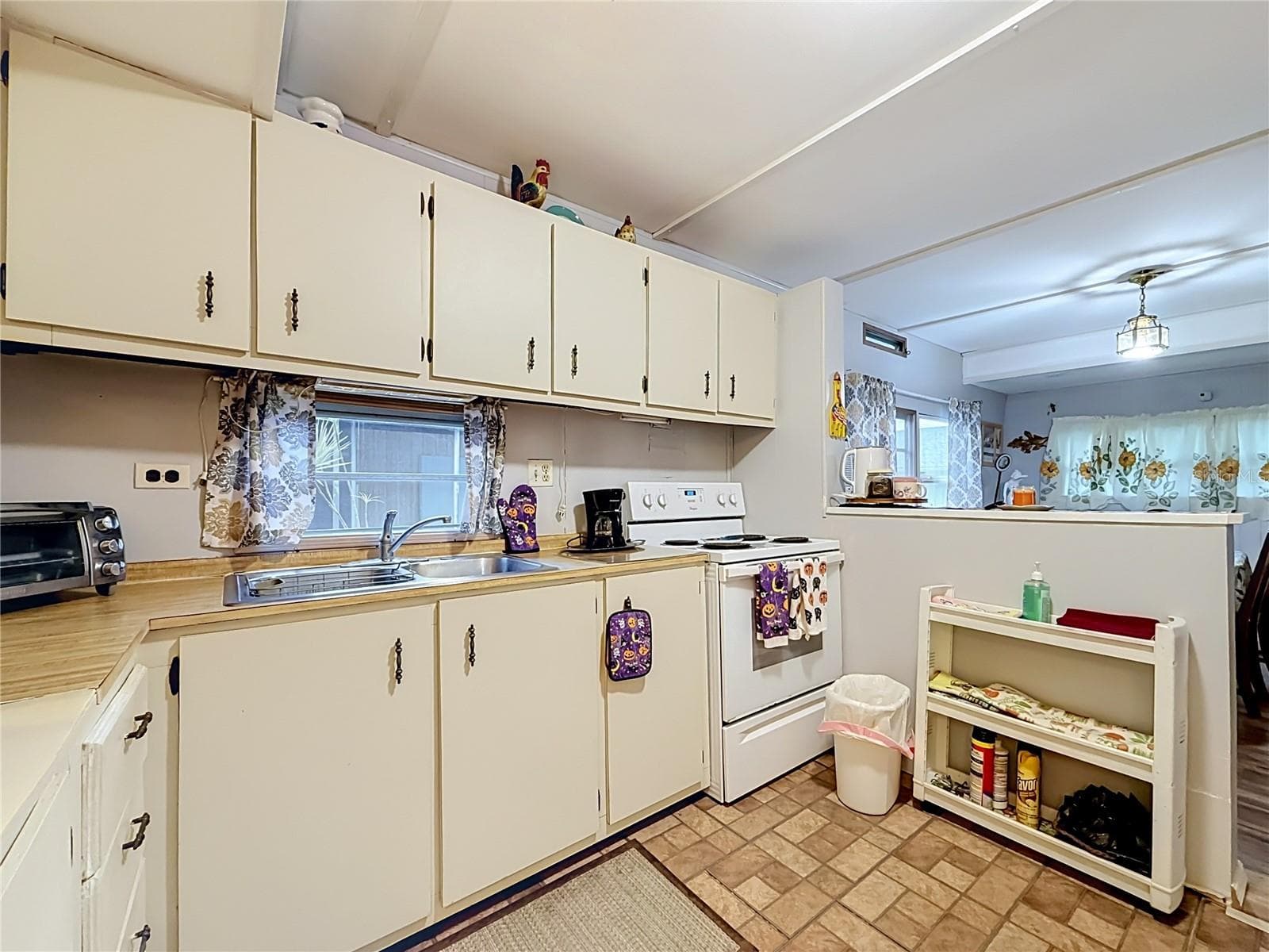 Mobile Home at 7490 46TH AVE N #101, ST PETERSBURG, photo 23 of 47