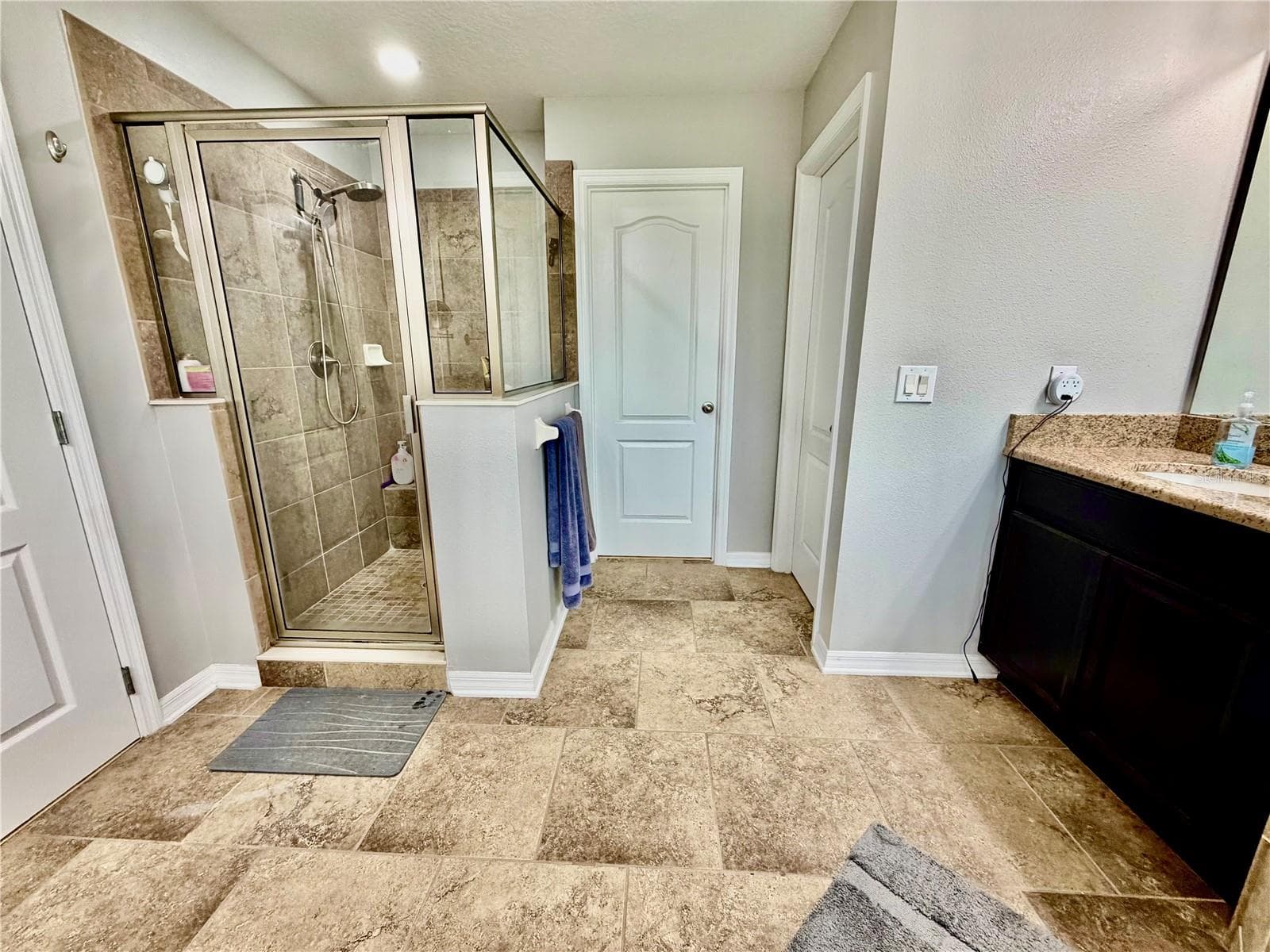 Single Family Residence at 1033 FOUNTAIN COIN LOOP, ORLANDO, photo 31 of 43