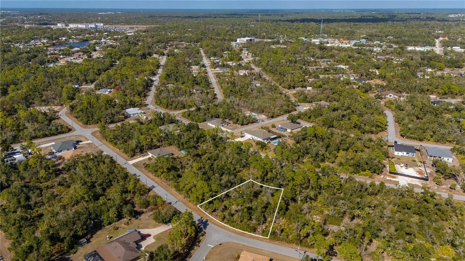 Enjoy this Northwest Port Charlotte area. - 1216 SHERWIN ST, PORT CHARLOTTE
