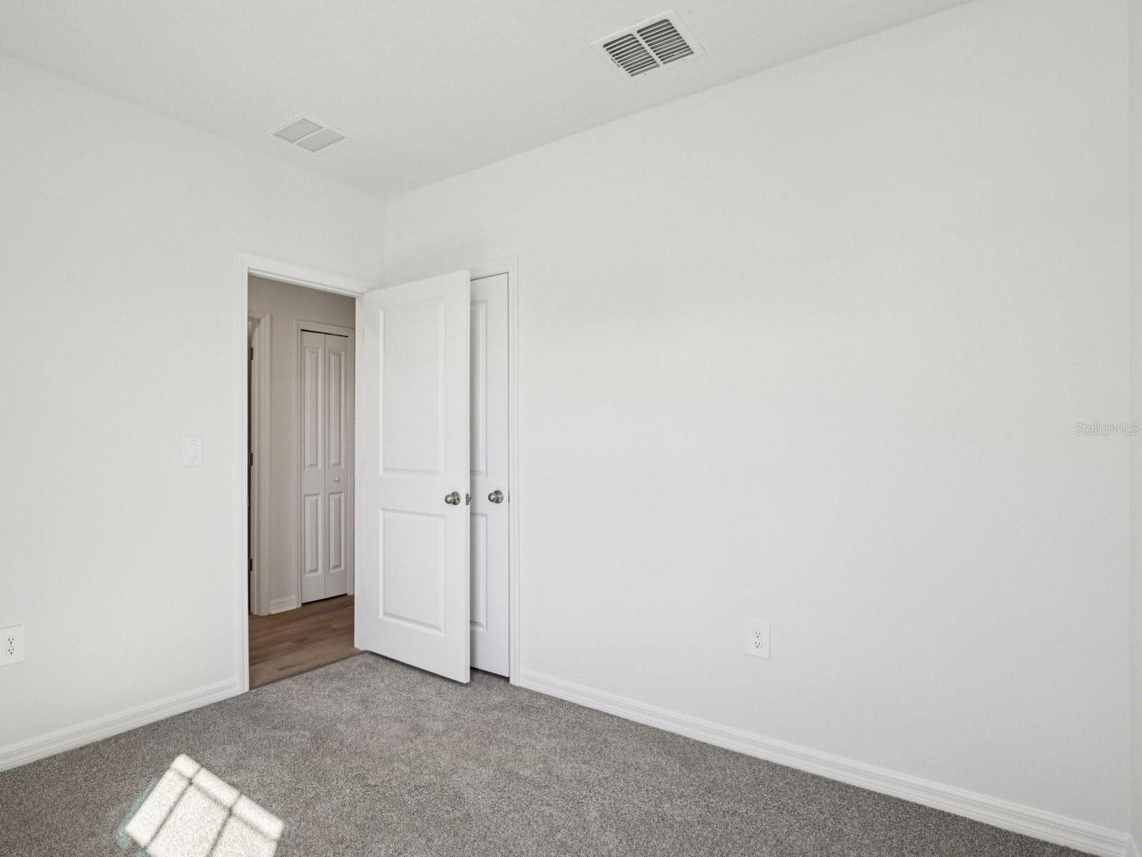 Single Family Residence at 3804 MOSCATO DR, BROOKSVILLE, photo 18 of 22