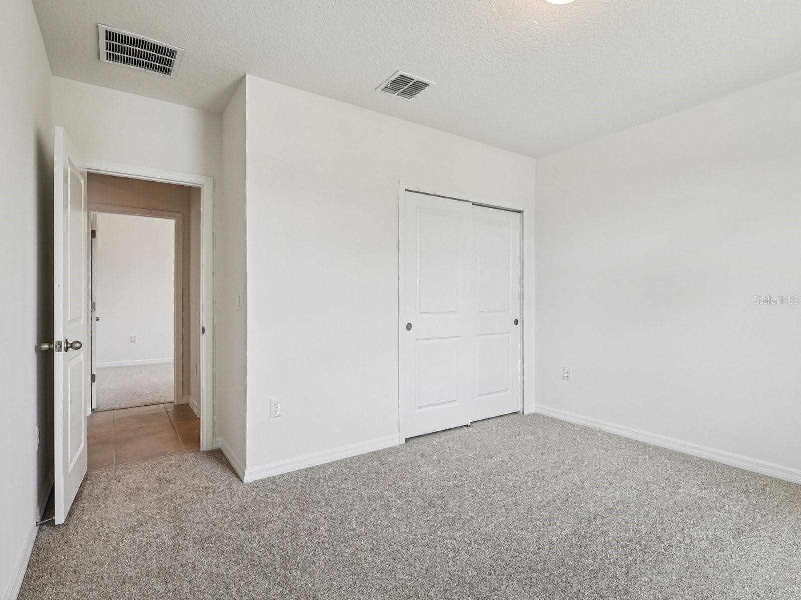 Single Family Residence at 31374 MALBEC DR, BROOKSVILLE, photo 12 of 22