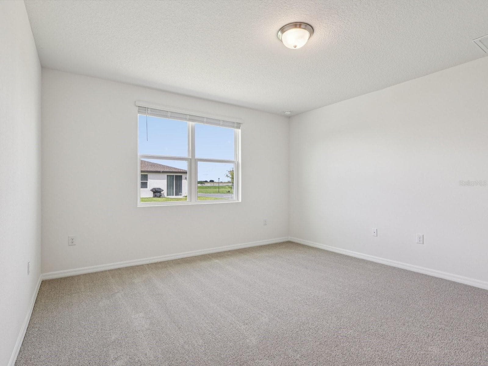 Single Family Residence at 31374 MALBEC DR, BROOKSVILLE, photo 18 of 22