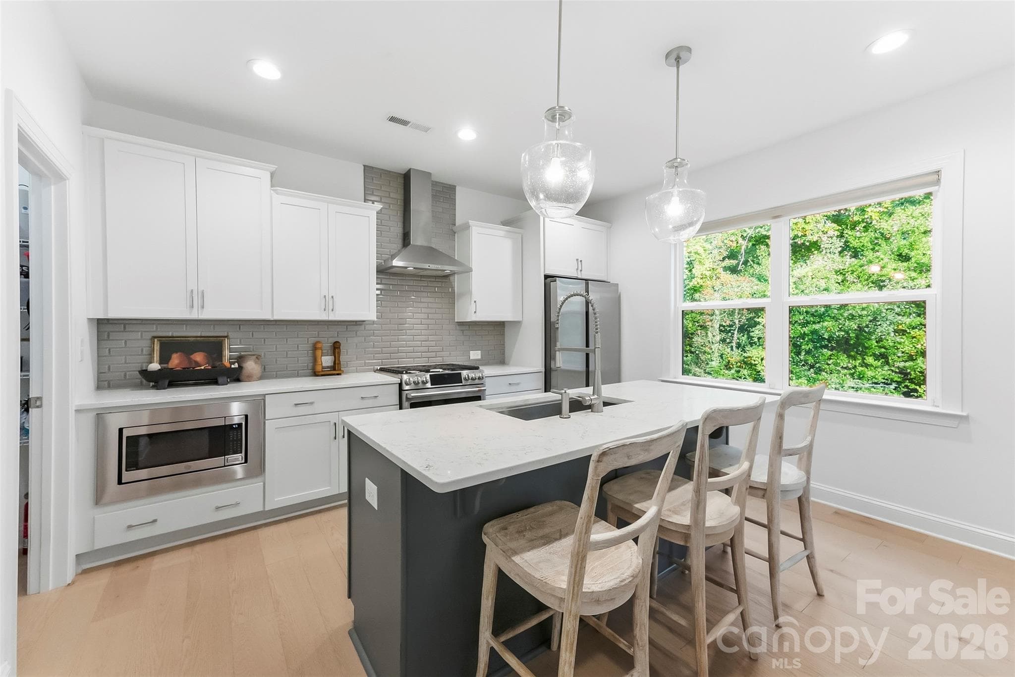 Single Family Residence at 2381 Trundle Drive, Gastonia, photo 15 of 47