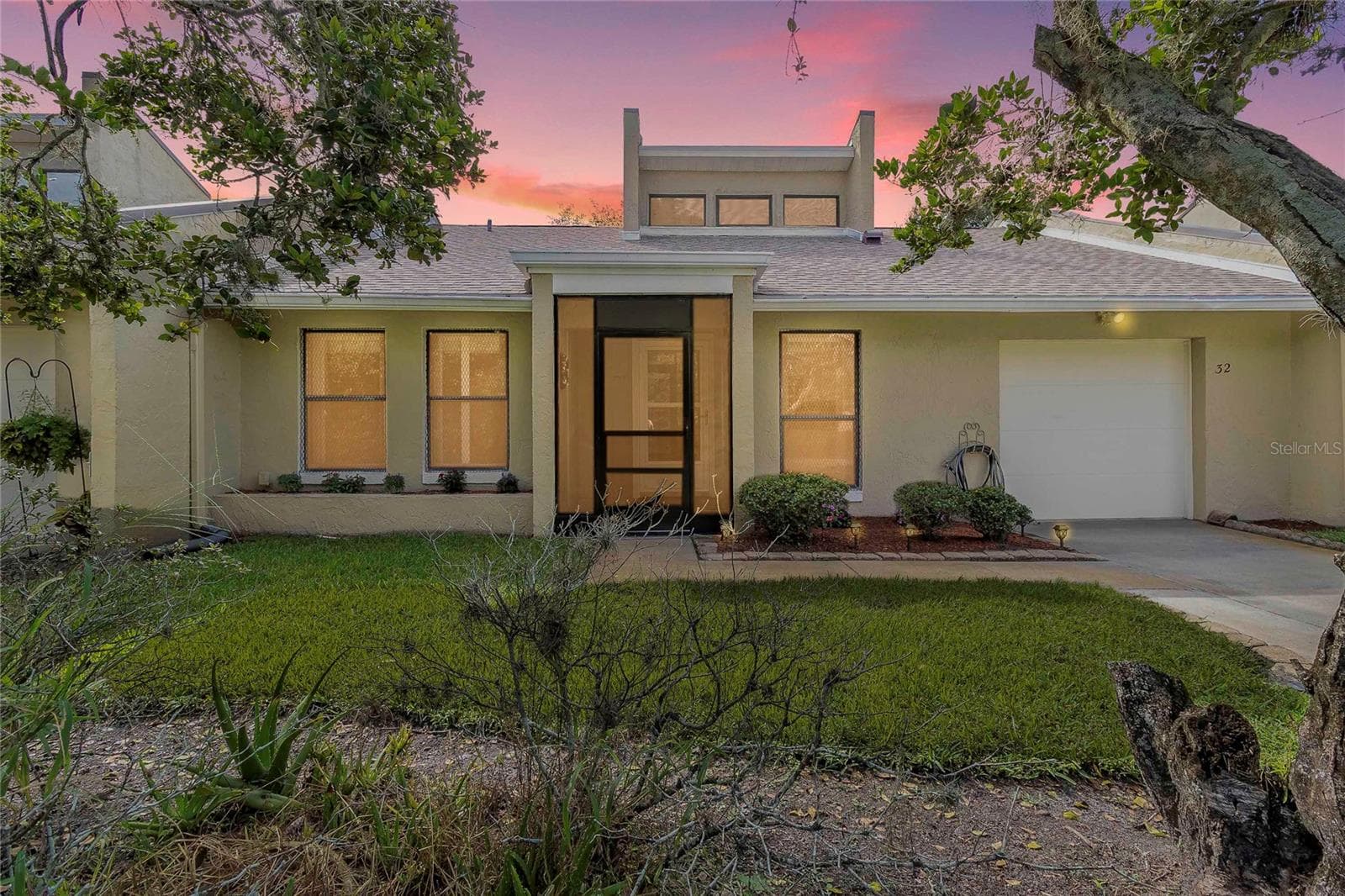 32 FAIRWAY DR #32