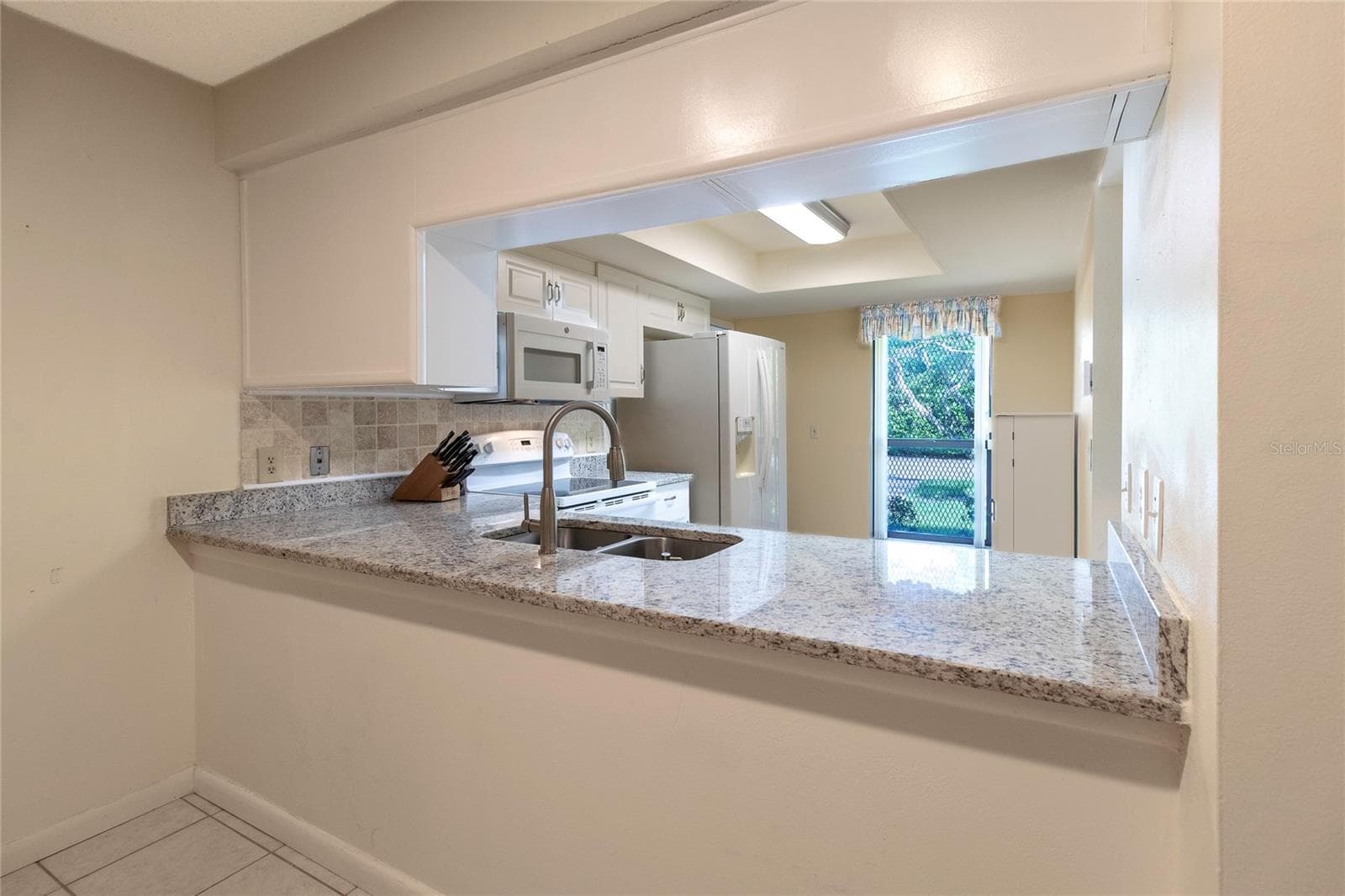 Condominium at 32 FAIRWAY DR #32, DEBARY, photo 12 of 37