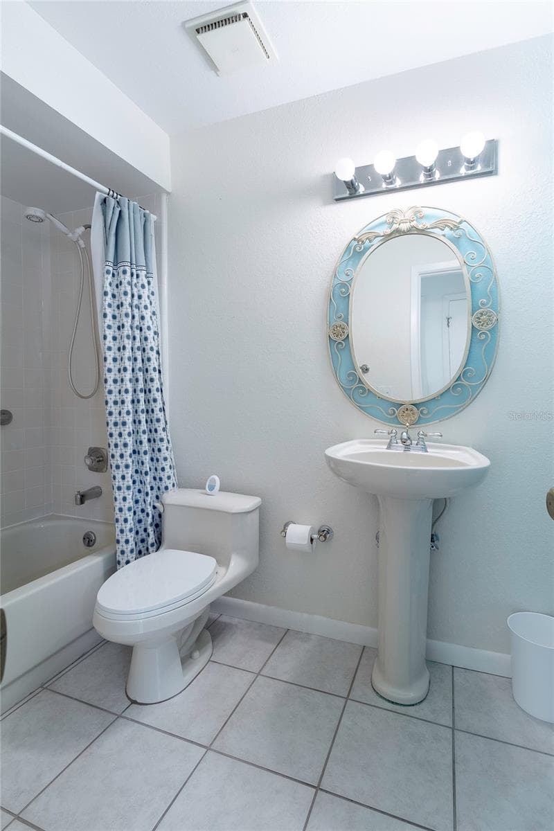 Condominium at 32 FAIRWAY DR #32, DEBARY, photo 26 of 37
