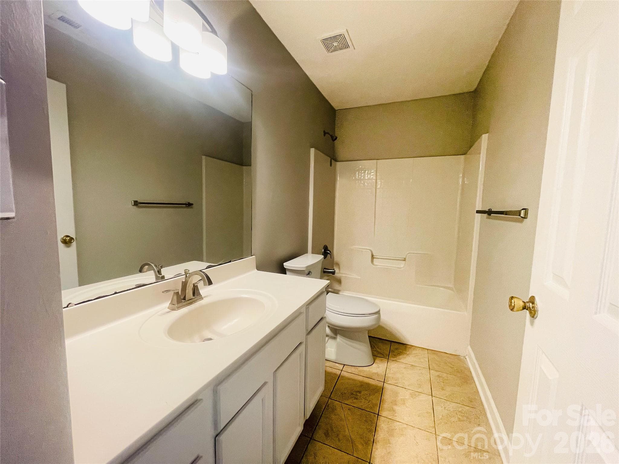 Guest bathroom - 1011 Cadberry Court, Indian Trail