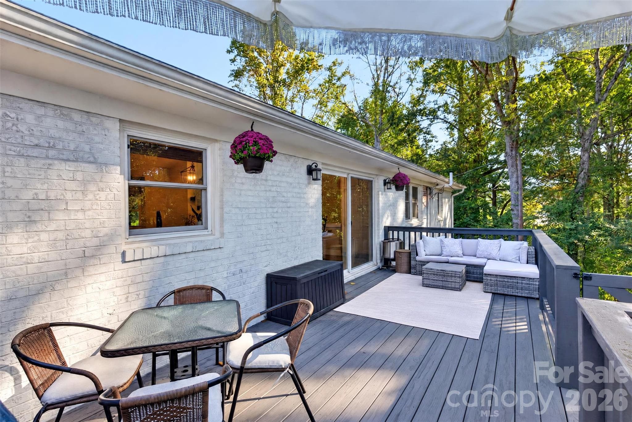 Single Family Residence at 200 Whispering Hills Drive, Hendersonville, photo 8 of 45
