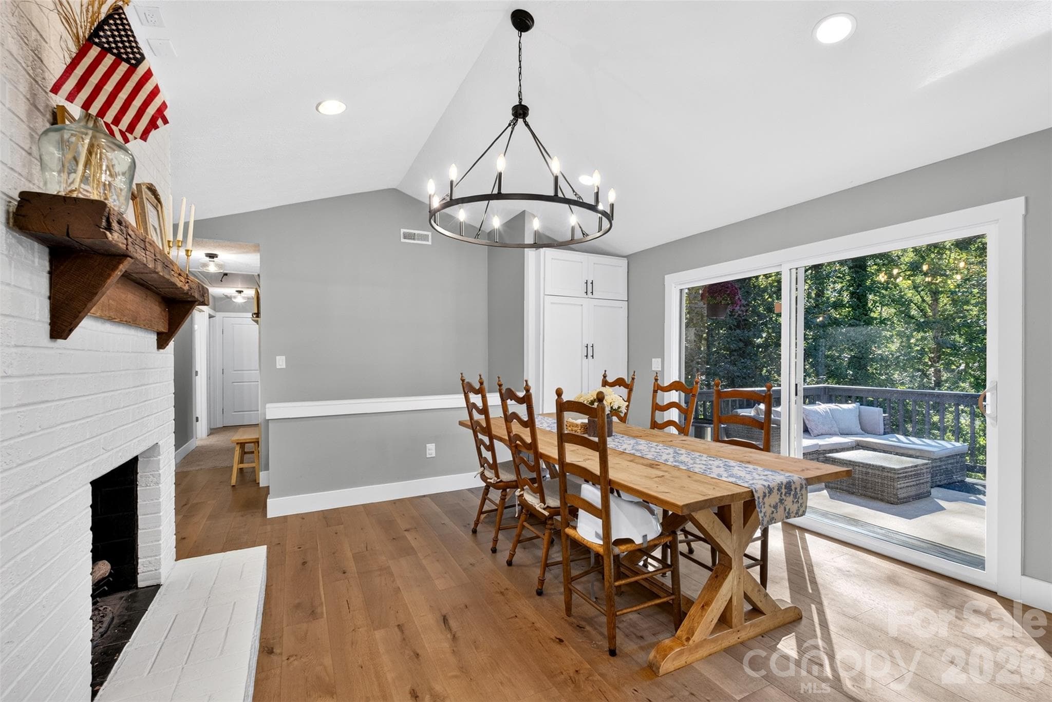 Single Family Residence at 200 Whispering Hills Drive, Hendersonville, photo 18 of 45