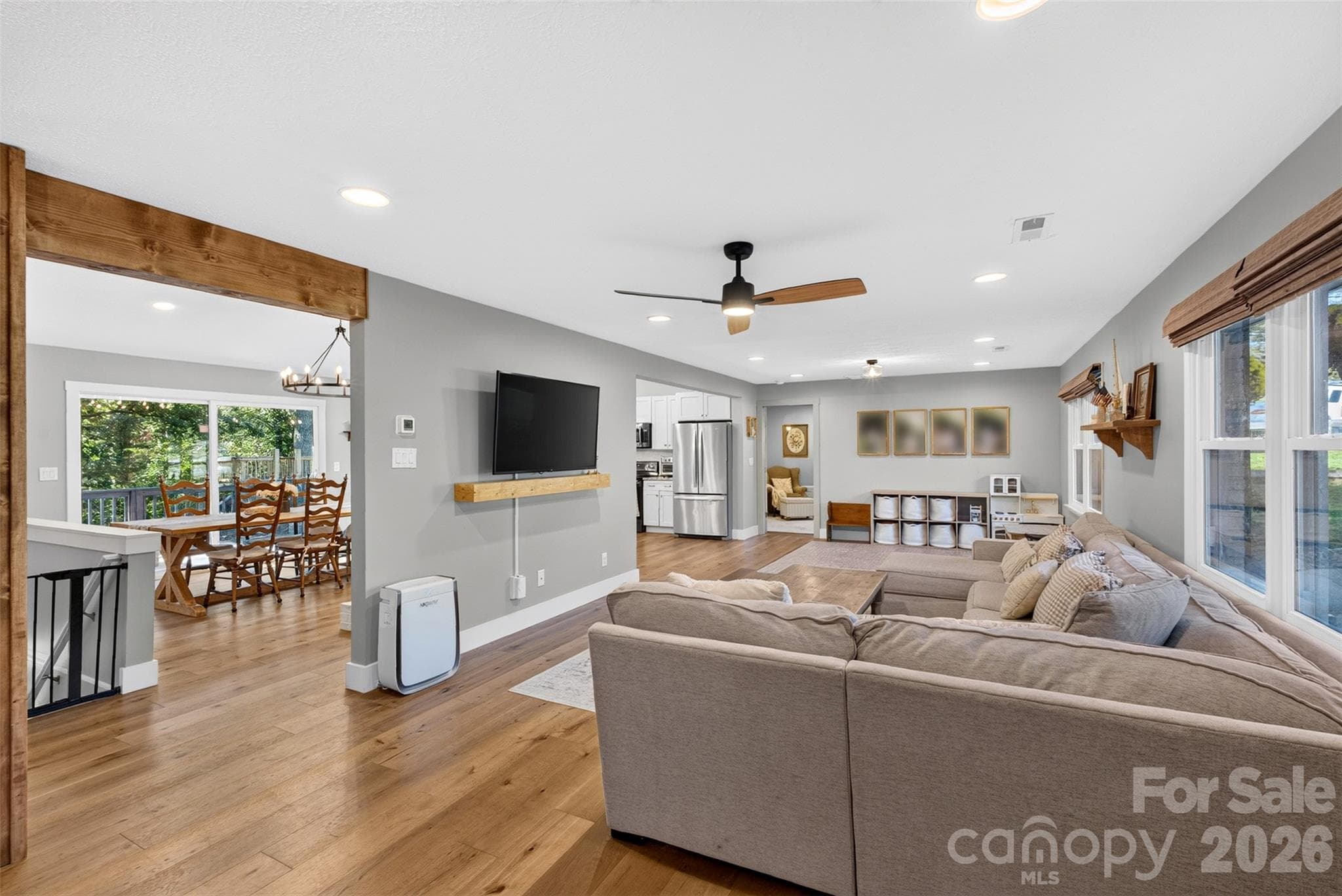 Single Family Residence at 200 Whispering Hills Drive, Hendersonville, photo 20 of 45