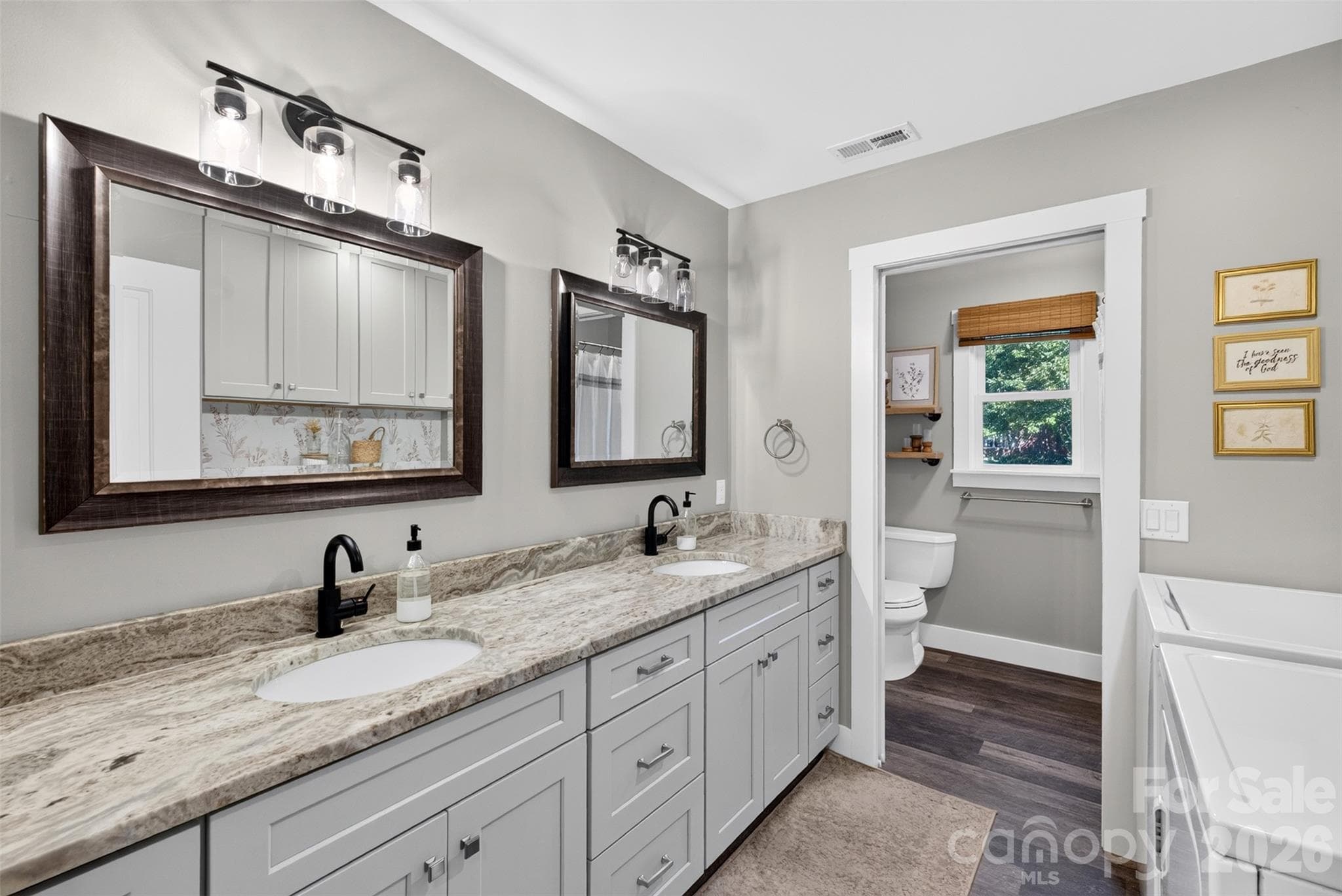 Single Family Residence at 200 Whispering Hills Drive, Hendersonville, photo 32 of 45