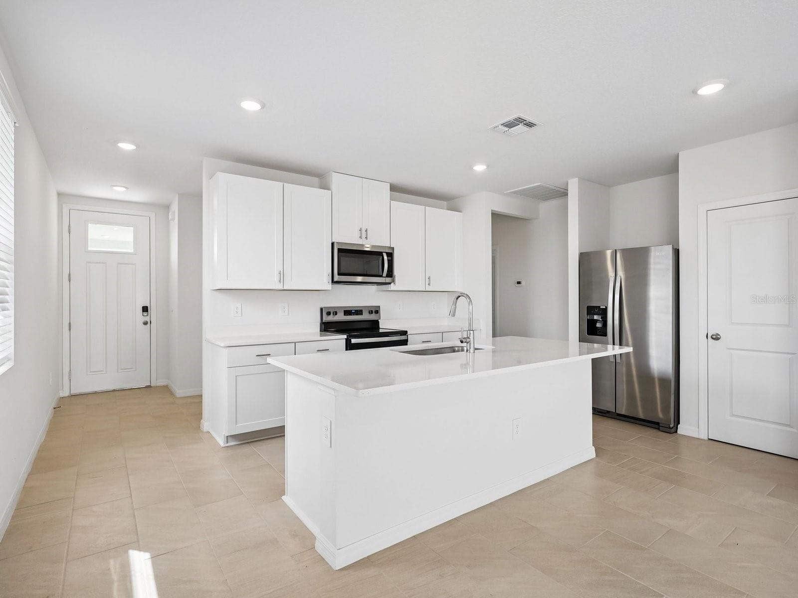 Single Family Residence at 11353 BELLEWOOD TER, PARRISH, photo 7 of 18