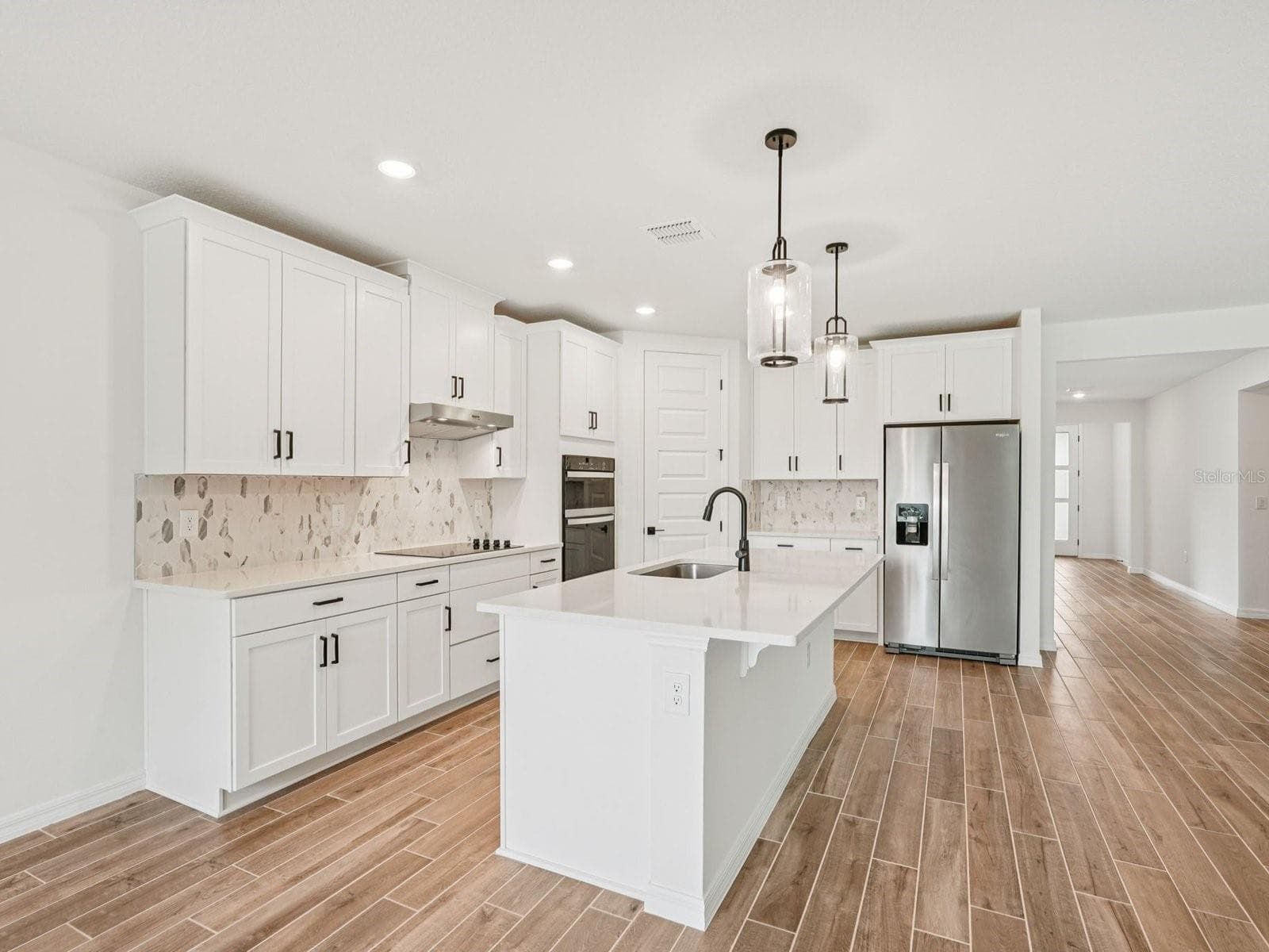 Single Family Residence at 10506 ABUNDANCE GROVE WAY, PARRISH, photo 4 of 11