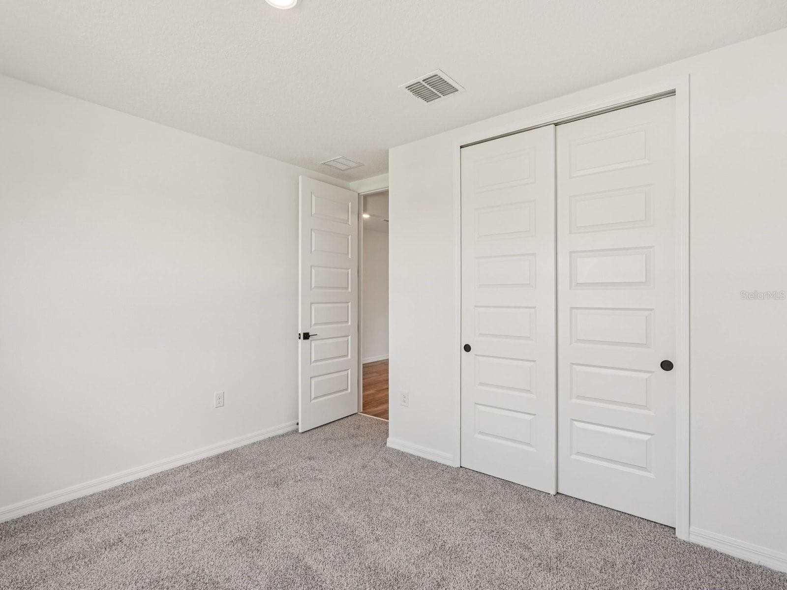 Single Family Residence at 10506 ABUNDANCE GROVE WAY, PARRISH, photo 6 of 11