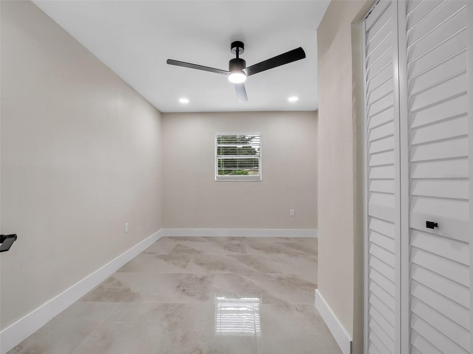 Single Family Residence at 6801 N CLEARVIEW AVE, TAMPA, photo 15 of 27