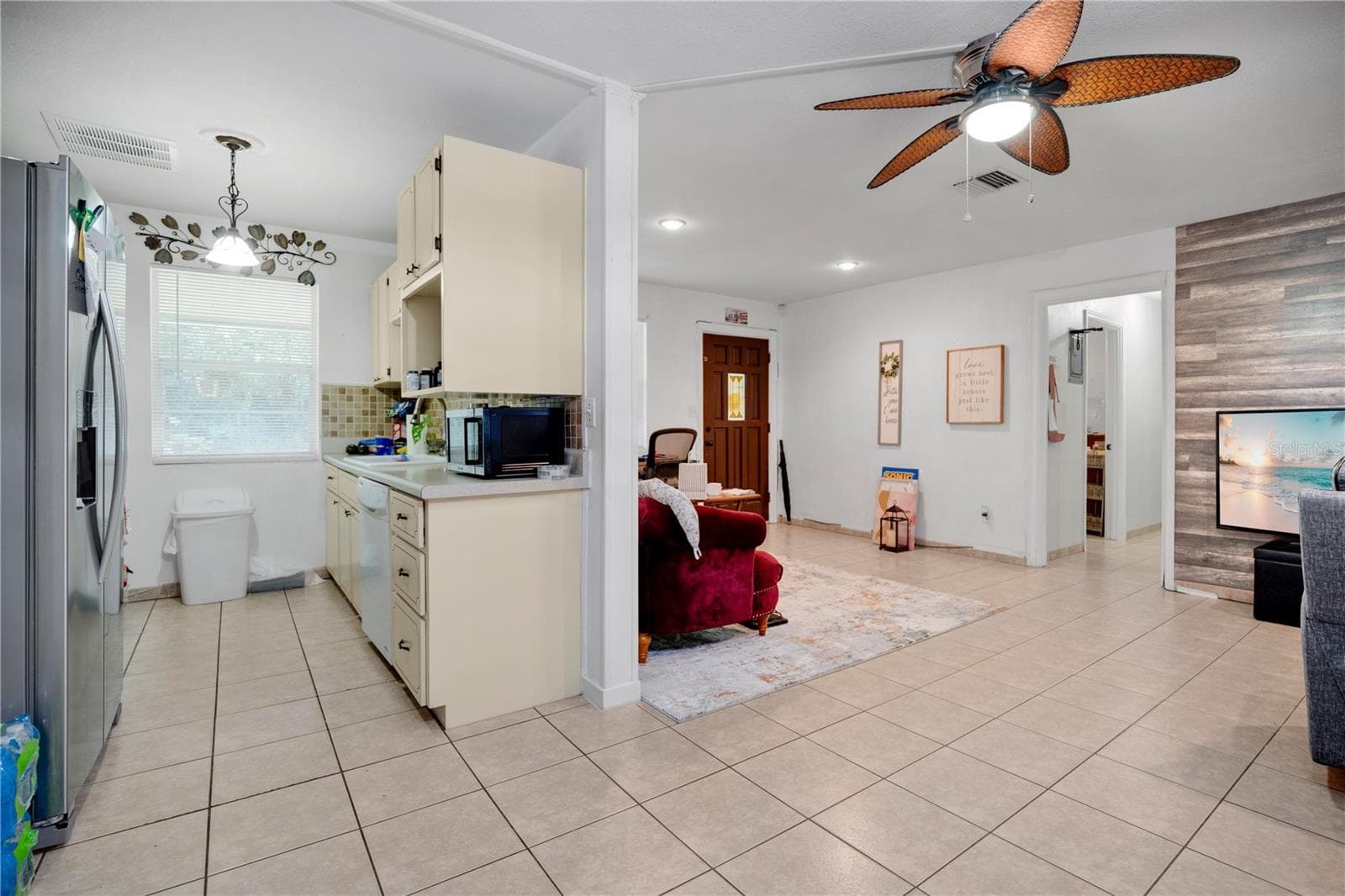 Single Family Residence at 1802 EGAN DR, ORLANDO, photo 10 of 35